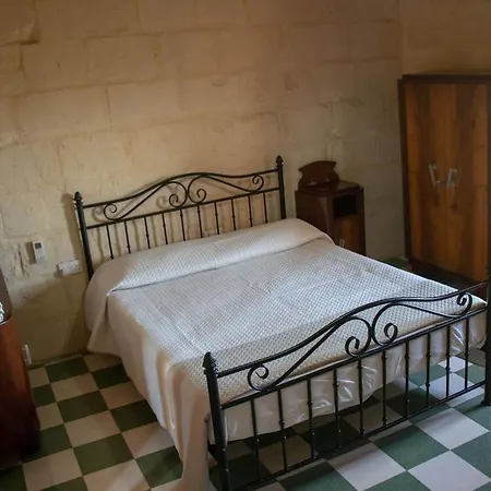 Farmhouse In Mgarr, Malta