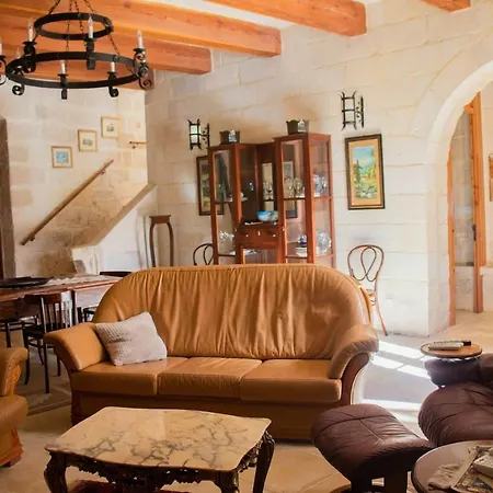 Вилла Farmhouse In Mgarr, Malta
