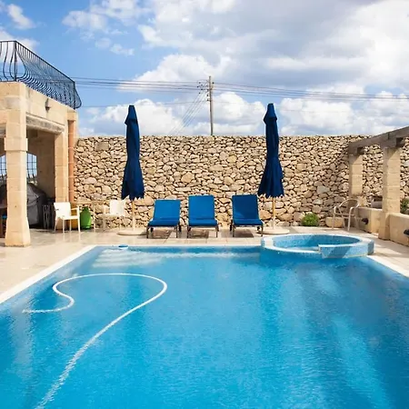 Вилла Farmhouse In Mgarr, Malta