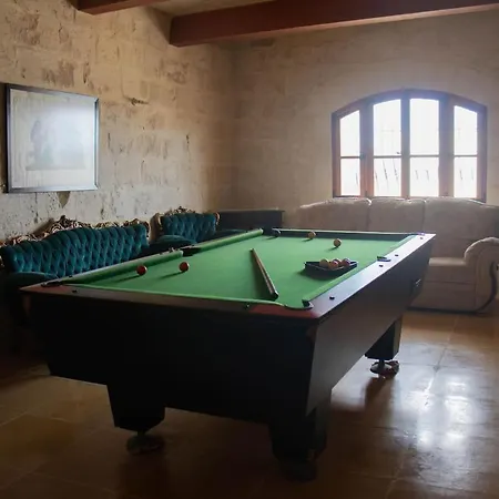 Farmhouse In Mgarr, Malta 别墅 *