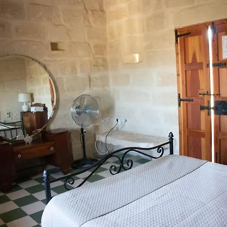 Farmhouse In Mgarr, Malta 别墅